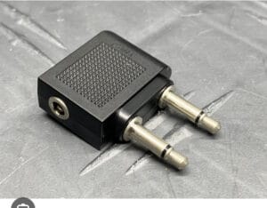 jack cắm âm thanh trên máy bay