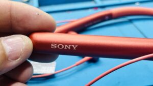 Sửa chữa tai nghe sony WI-H700