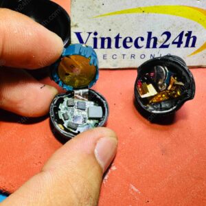 Thay pin tai nghe B&O