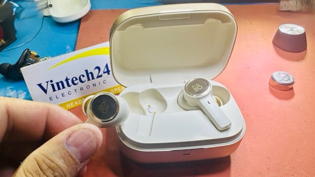 Sửa chữa và thay pin tai nghe B&O Beoplay EX