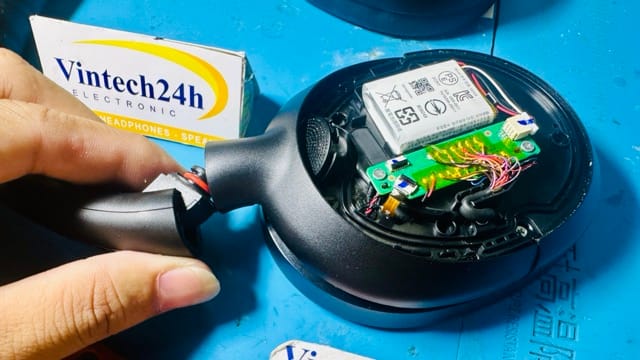 Sửa chữa tai nghe Sony WH-ULT Wear