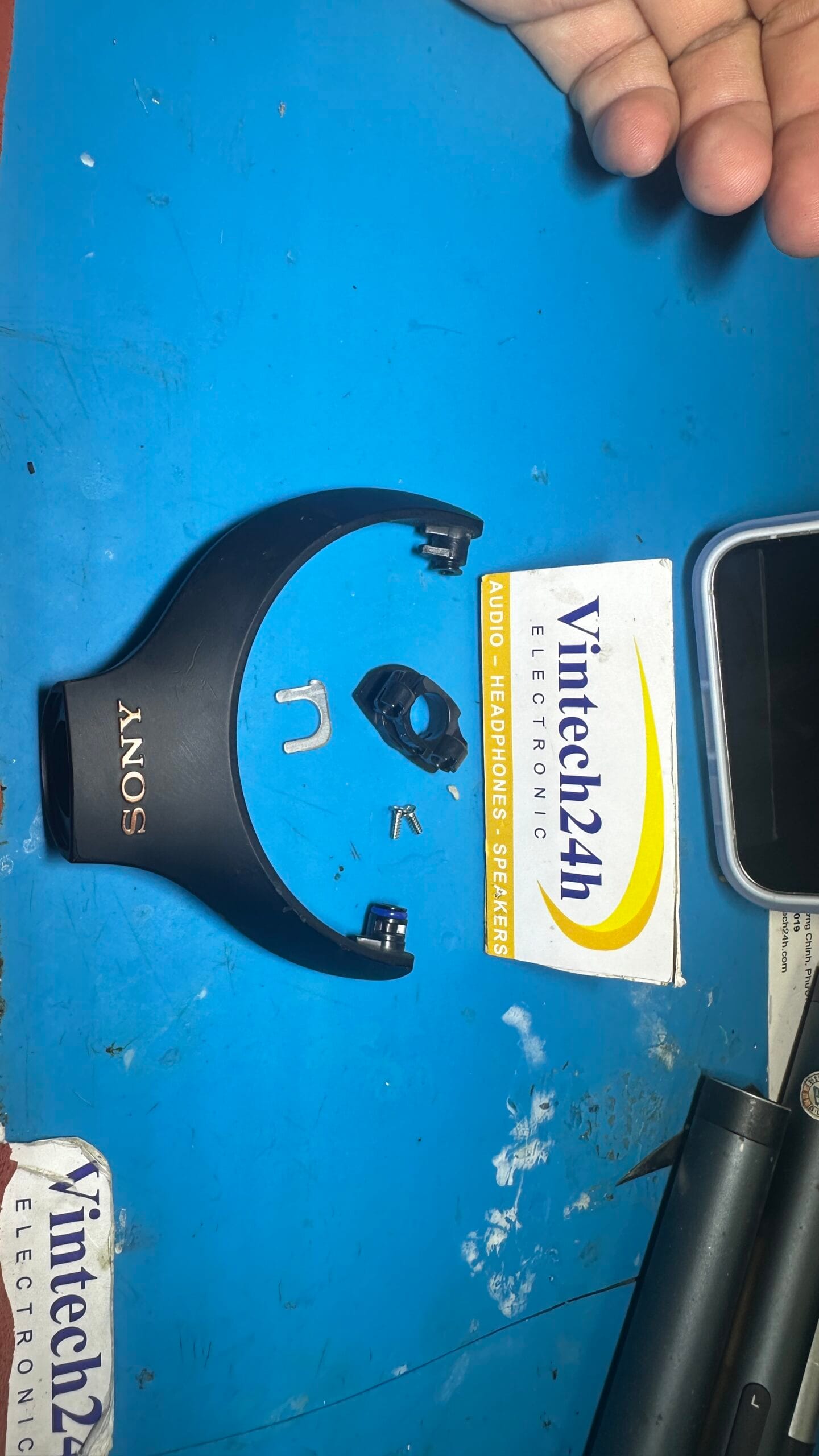 sua-chua-tai-nghe-wh-1000-xm4-7 Dịch vụ sửa chữa tai nghe Sony WH-1000xm4
